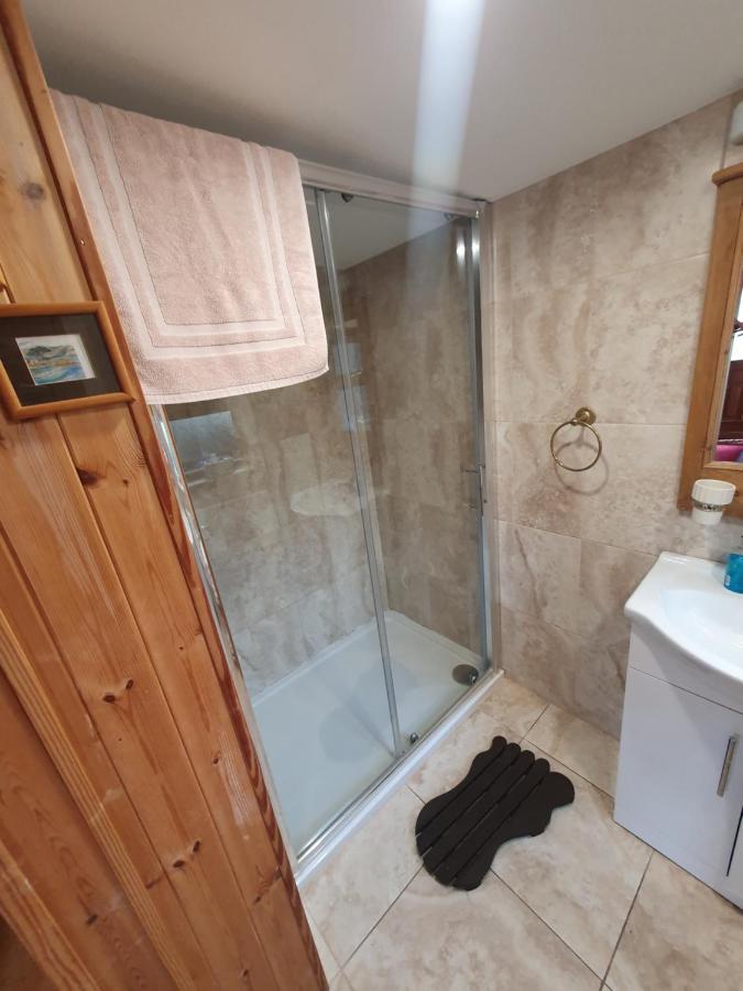 Cosy Countryside Log Cabin Kilkenny Bagian luar foto