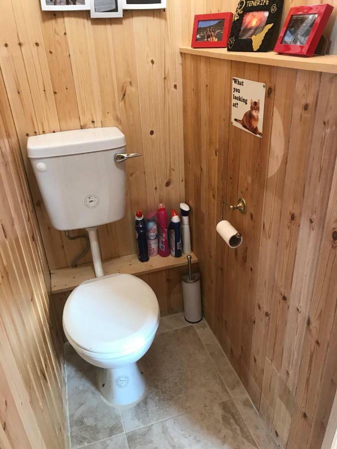 Cosy Countryside Log Cabin Kilkenny Bagian luar foto