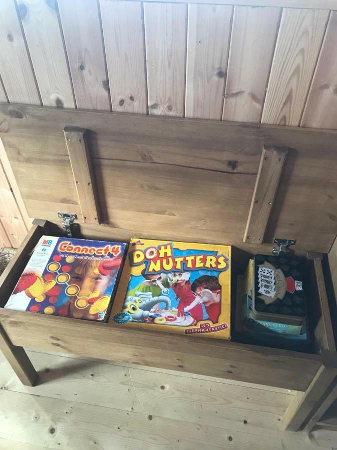 Cosy Countryside Log Cabin Kilkenny Bagian luar foto